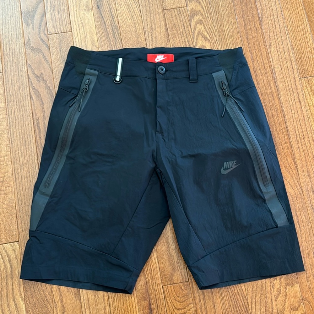 Nike Tech Sportswear Shorts